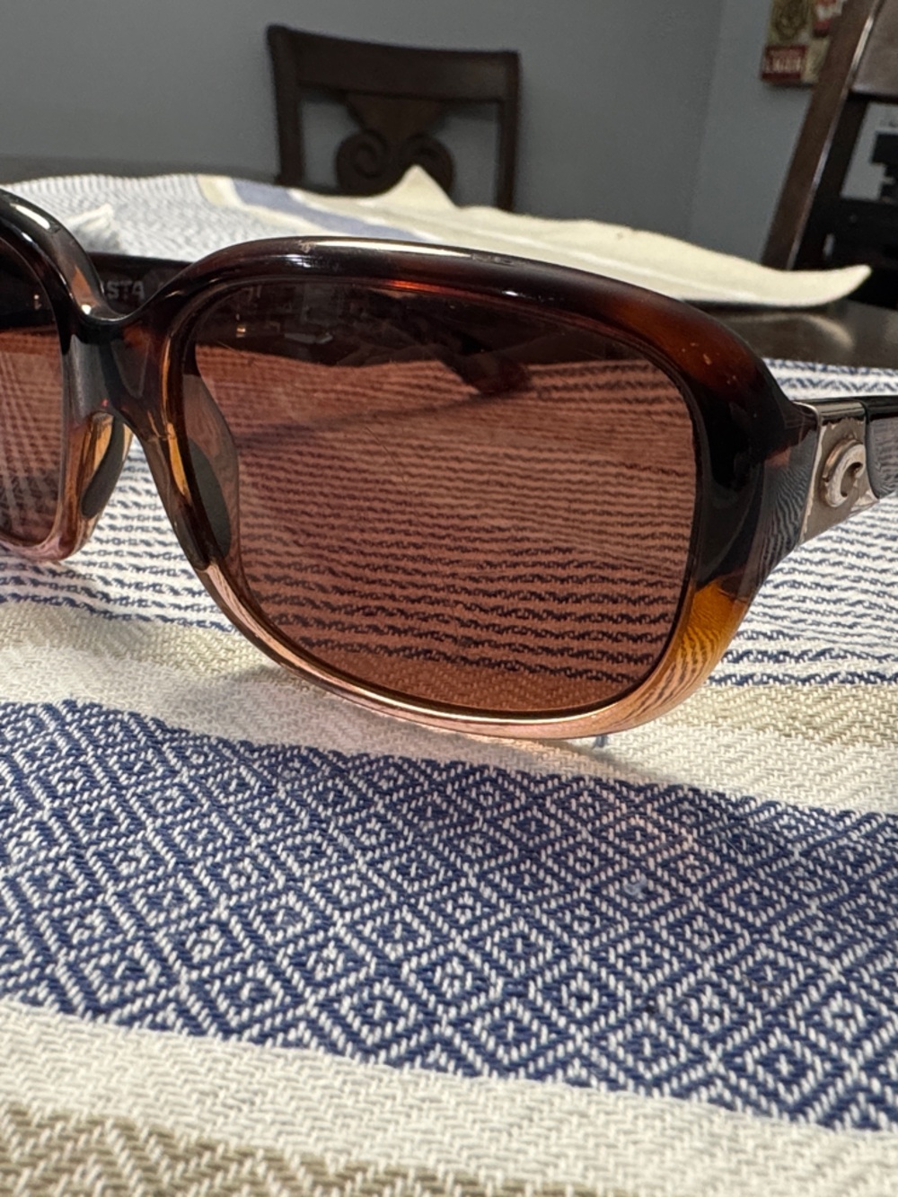 Costa Women’s Tortoiseshell Brown Polarized Sunglasses -Gently wore